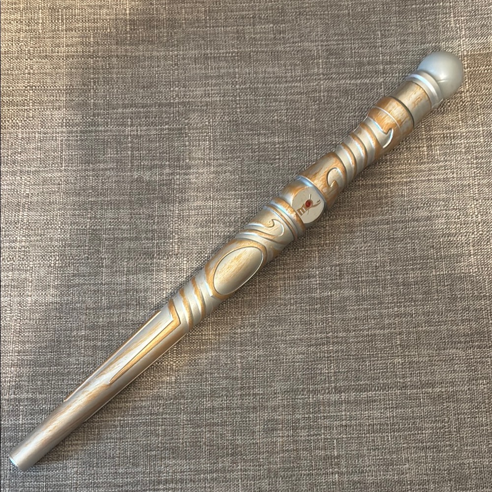 Silver and Gold MagiQuest Wand plus Topper